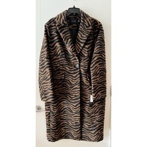 Tahari Brown and Black Patterned Coat